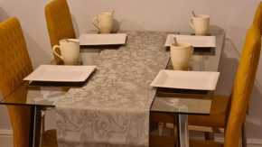 Spacious 3 Bedroom House, 6 beds in Spondon, Derby with Parking